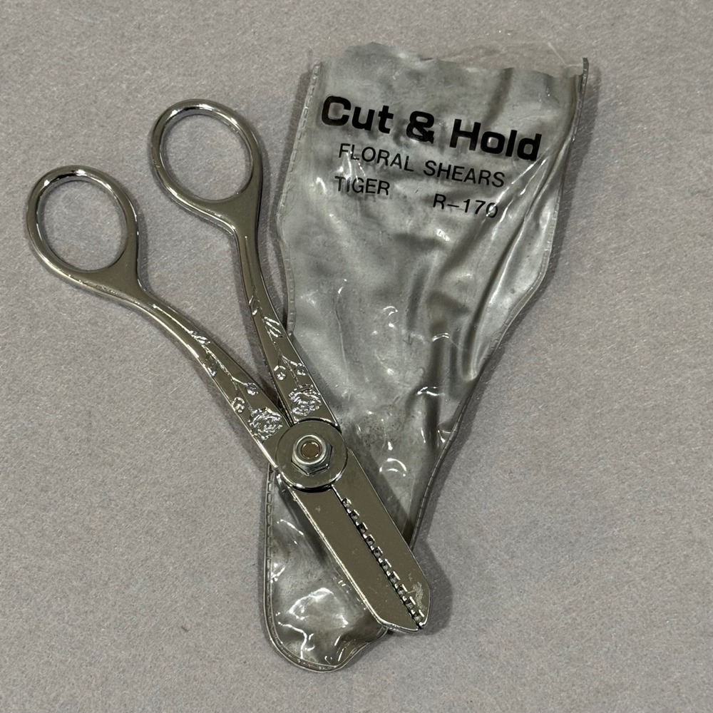 Tiger Floral Shears Unisex OS Silver R-170 Cut and Hold Embossed Rose Pattern
